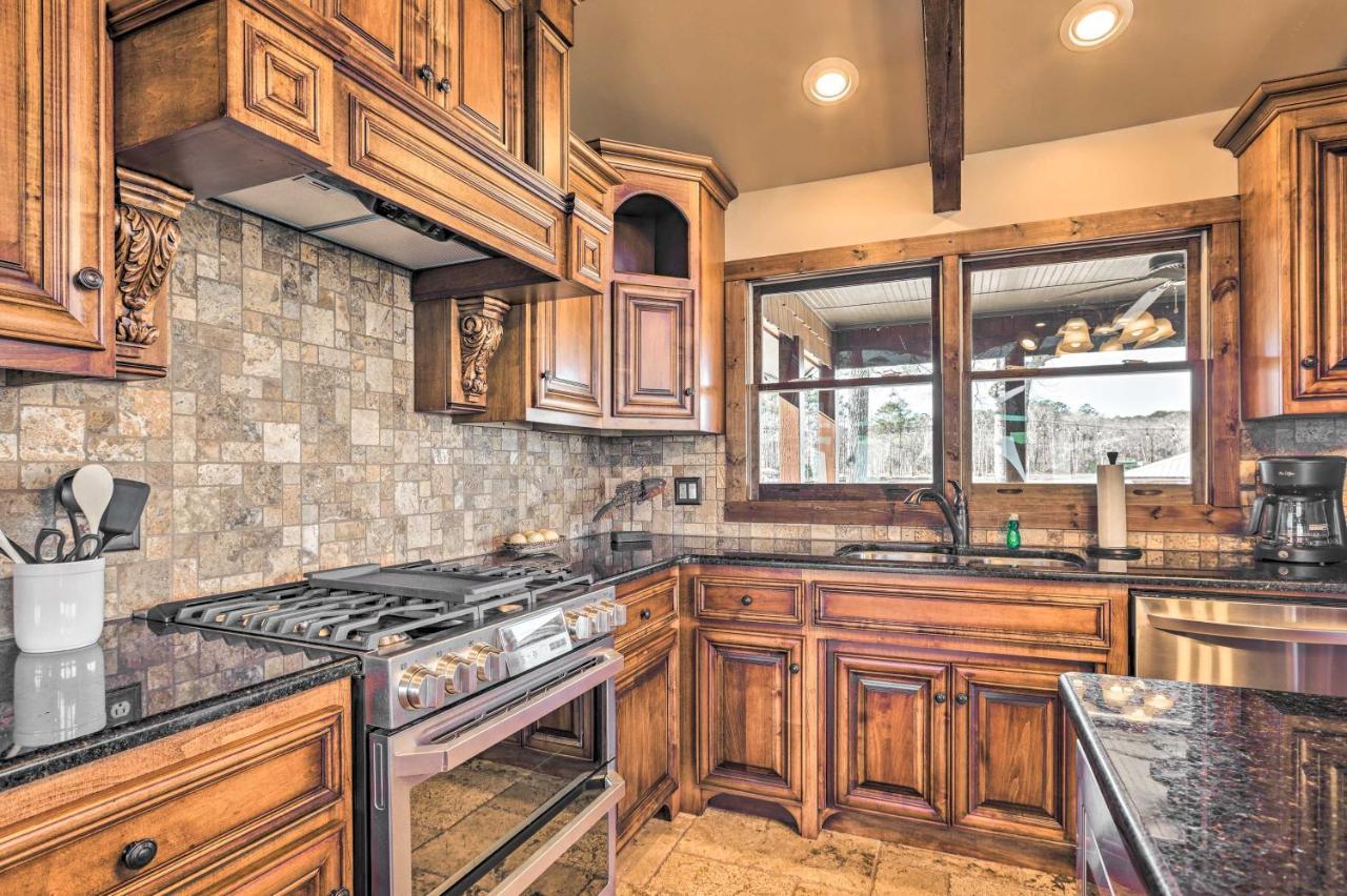 Lay Lake Access And Views Expansive Shelby Home! ภายนอก รูปภาพ