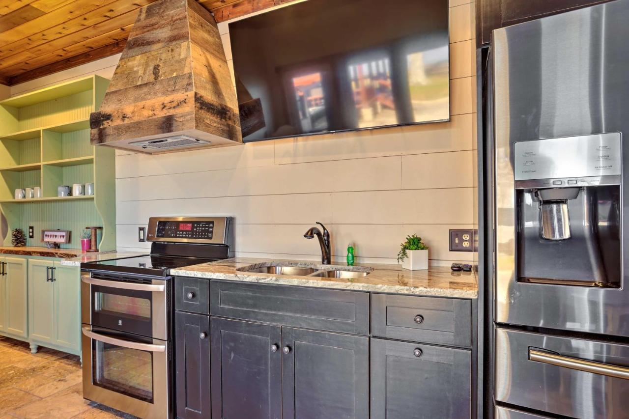 Lay Lake Access And Views Expansive Shelby Home! ภายนอก รูปภาพ